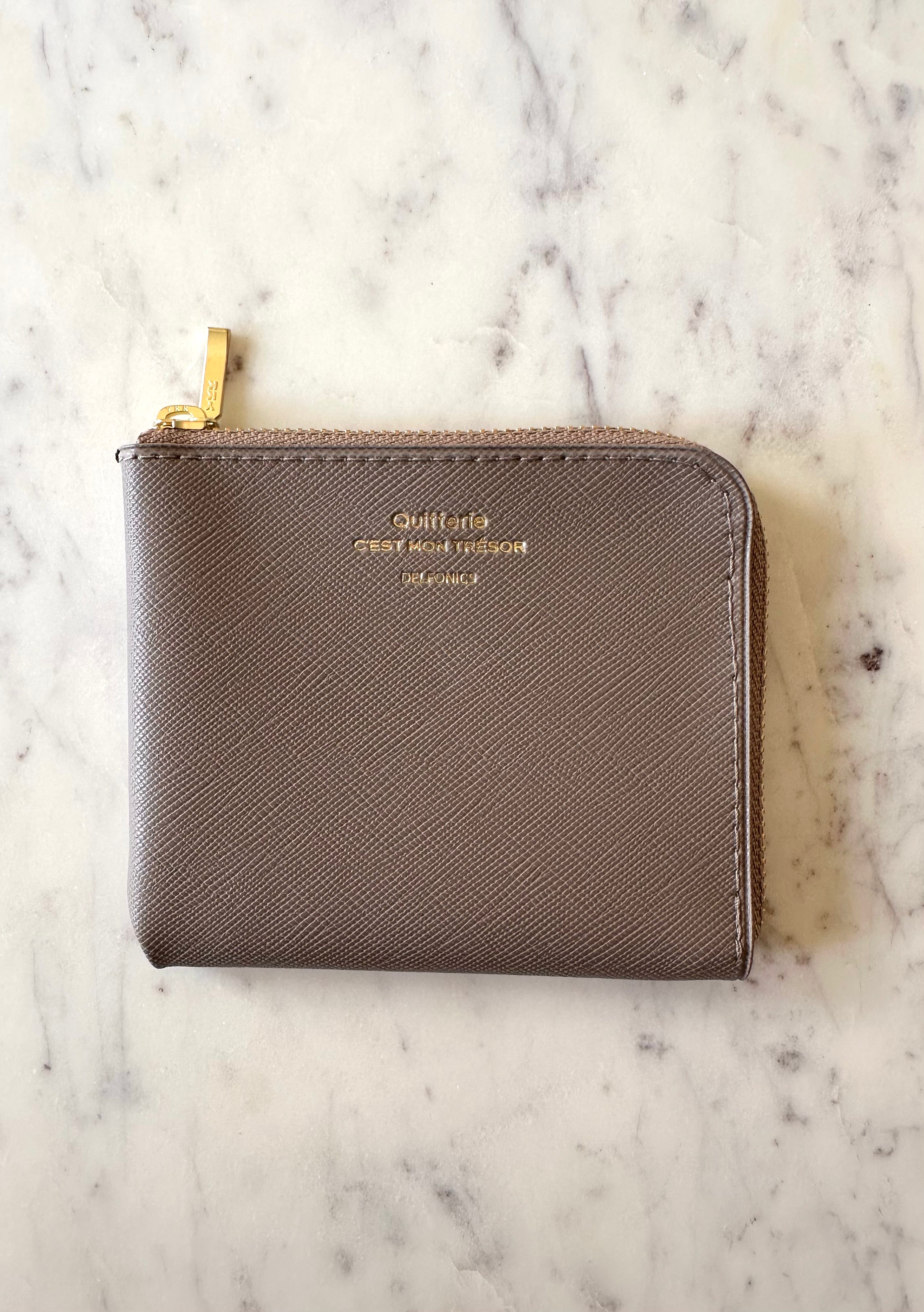 Delfonics Quitterie PVC Japanese Half Zip Wallet – Greige