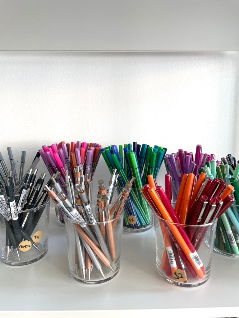 Le Pen single (multiple colors)